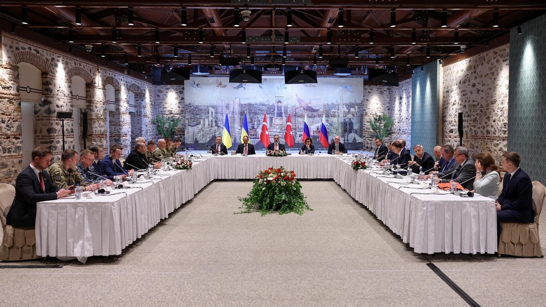 El Kremlin revela el tema principal de la nueva ronda de negociaciones con Kiev