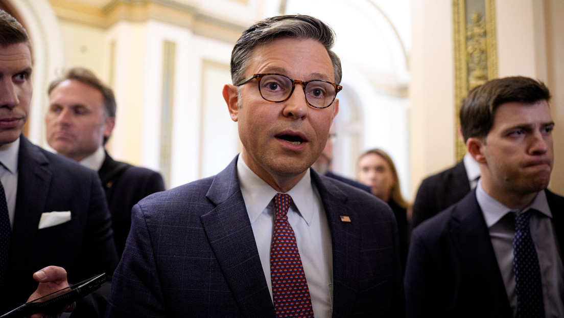 Presidente de la Cámara de Representantes responde si tiene miedo a los archivos del caso Epstein