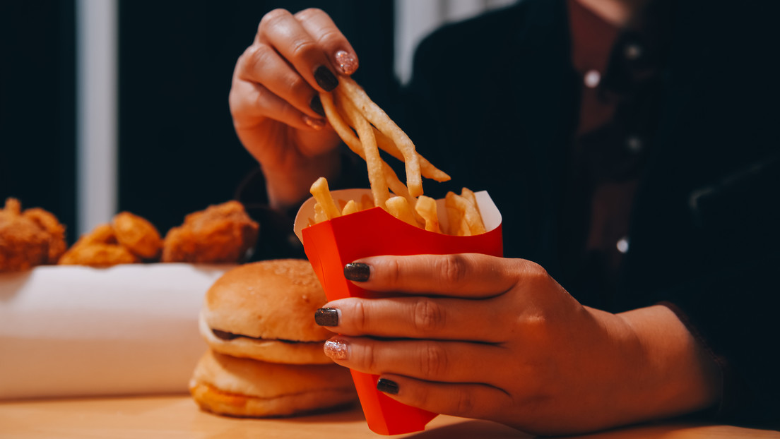 ¿Por qué nos apetece comida chatarra en tiempos de incertidumbre?