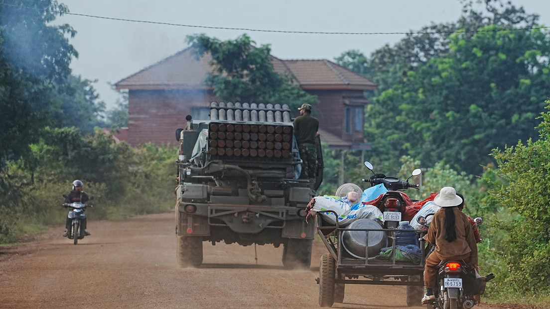 Camboya acusa a Tailandia de usar municiones de racimo prohibidas