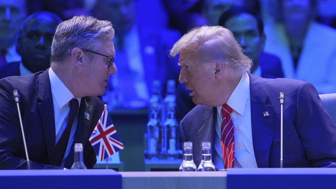 Asesor de Putin: El Reino Unido no dudaría en "dar una puñalada por la espalda" a EE.UU.