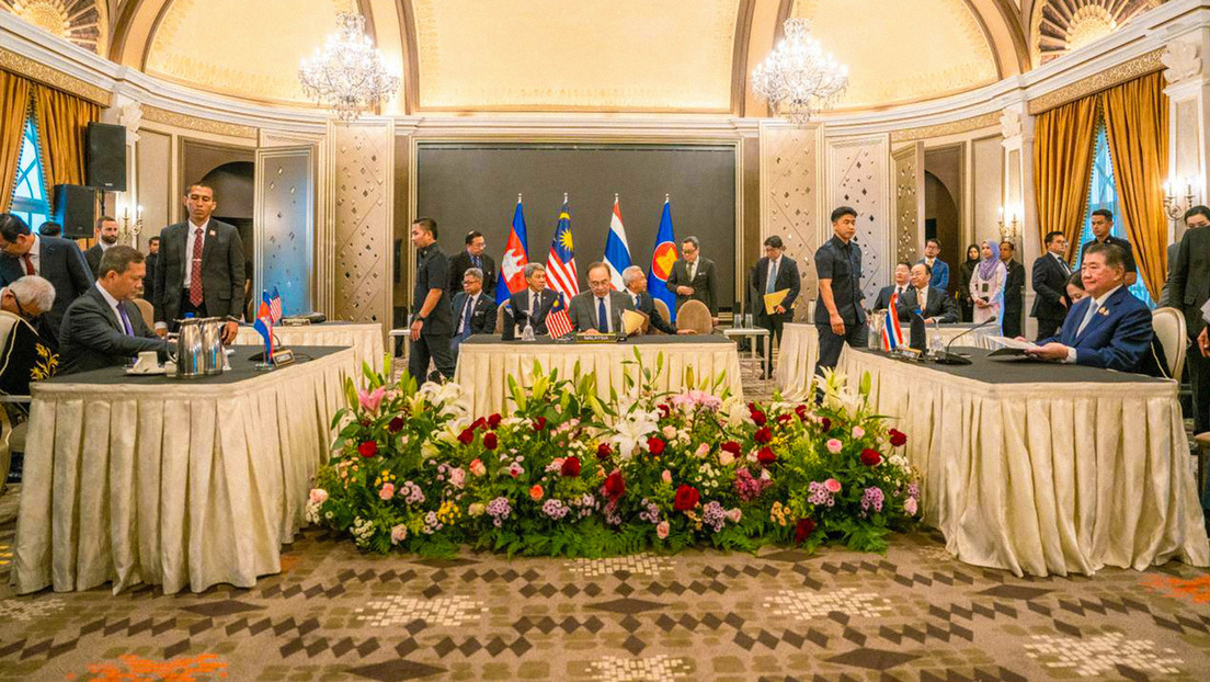 Camboya y Tailandia acuerdan un alto el fuego