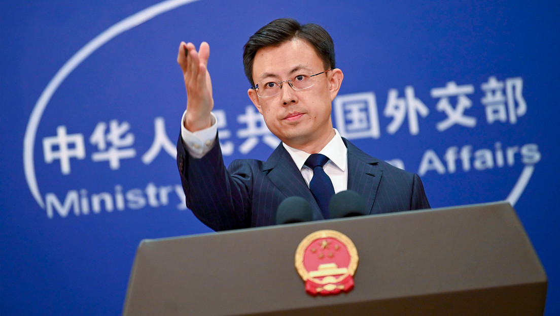 China lanza una dura advertencia a Ucrania