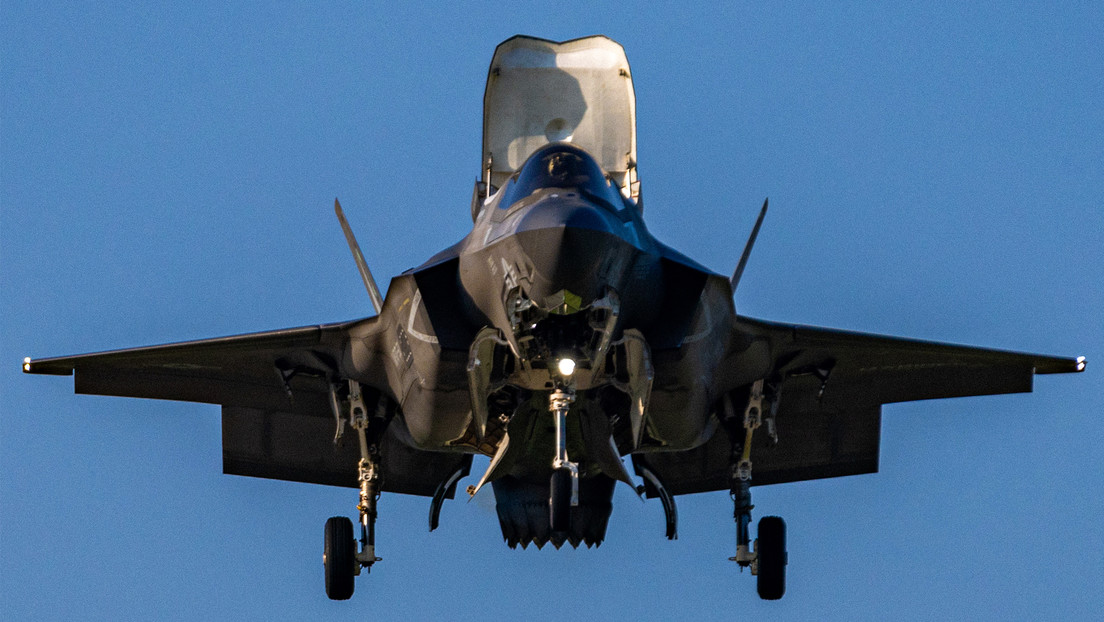 Un caza F-35 se estrella cerca de una base aérea en EE.UU.