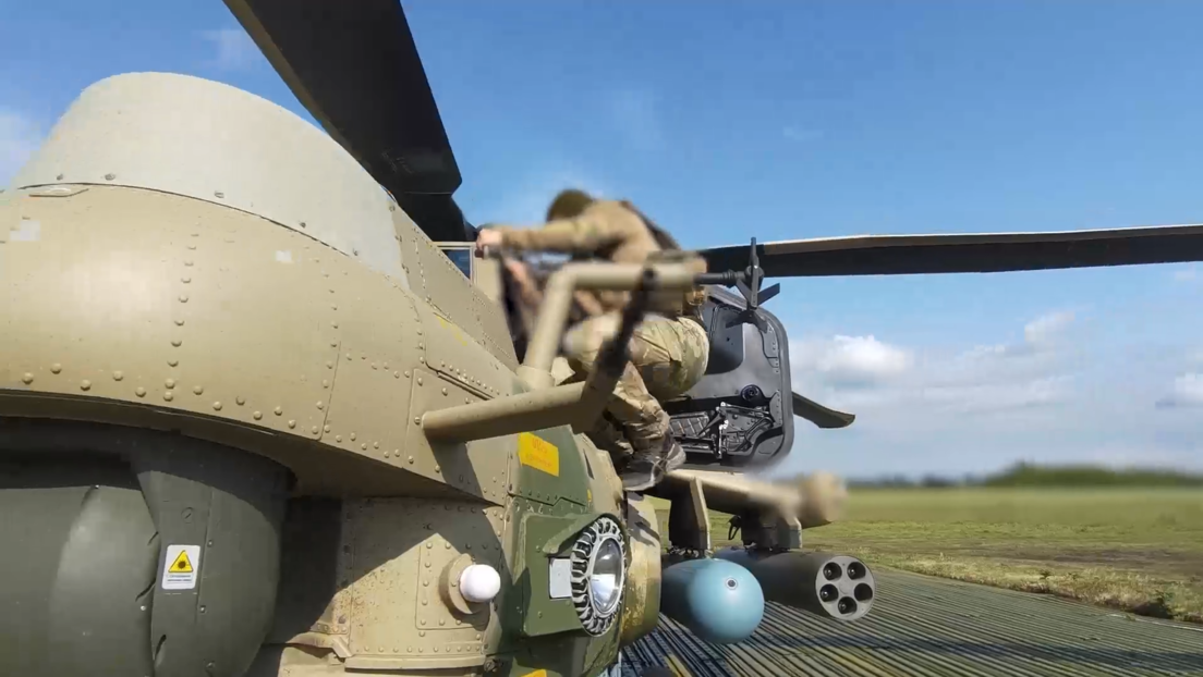 Helicóptero ruso erradica un grupo de operadores de drones de Ucrania (VIDEO)