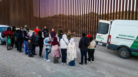 Juez bloquea decreto de Trump contra solicitudes de asilo de inmigrantes en EE.UU.