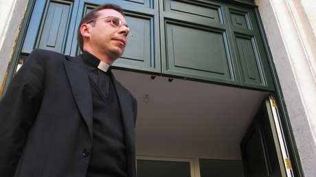 El número 2 del Opus Dei bajo escrutinio por trata de mujeres en Argentina