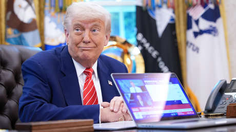 Trump presenta toda su vida resumida en un minuto gracias a la IA