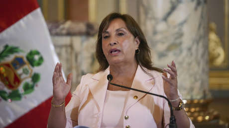 "Se está burlando del Perú": Presentan ocho proyectos de ley contra la subida salarial de Boluarte