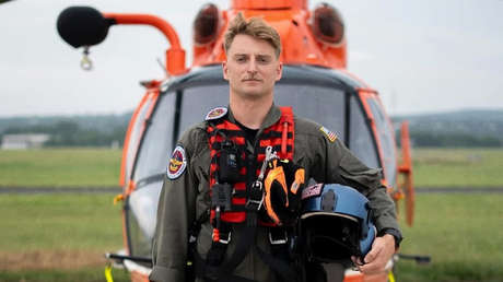 Guardacostas salva a más de 165 personas en su primera misión durante las inundaciones de Texas