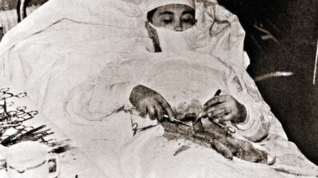 La increíble hazaña del médico soviético que se extirpó el apéndice aislado en la Antártida