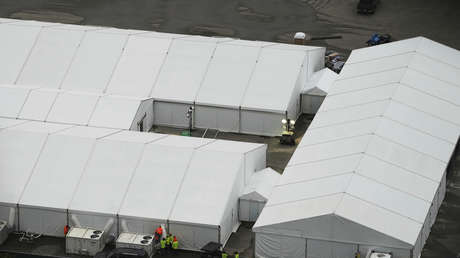 "Viven en jaulas": Legisladores desde la polémica prisión migratoria 'Alligator Alcatraz'