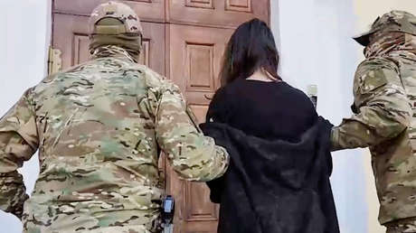 El FSB arresta a una joven entrenada por Kiev para explotar el auto de un alto mando militar ruso