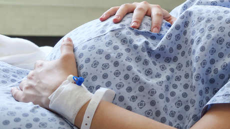 Adolescente de 13 años víctima de abuso sexual muere tras dar a luz en Paraguay