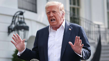 Trump amenaza con demandar a WSJ por un informe falso sobre su carta a Epstein