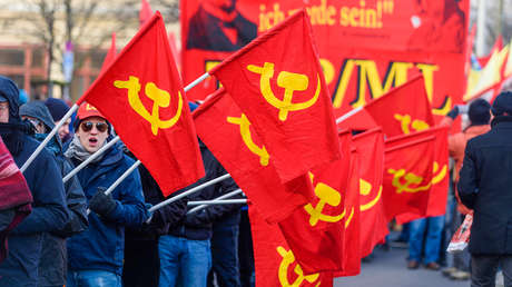 Un país de la antigua órbita soviética prohíbe por ley la propaganda comunista