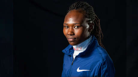 Suspenden por dopaje a la atleta que tiene el récord del mundo en maratón