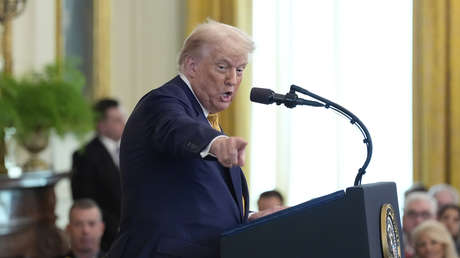 "La gente no me explica a mí, ¡yo les explico a ellos!": Trump hierve por una nota de WSJ