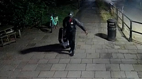 Actor porno decapitó una pareja y se grabó bailando ensangrentado