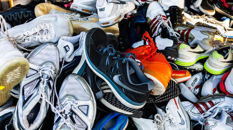 Roban zapatillas nuevas pero devuelven el botín por una insólita razón