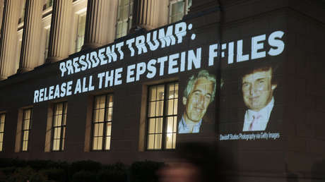 Politico: Trump está "furioso" por la cobertura del caso Epstein