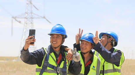 China completa red eléctrica sin precedentes alrededor del 'mar de la muerte'