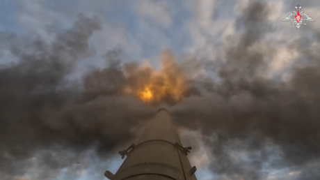 VIDEO: Así opera la artillería rusa de última generación en combate real