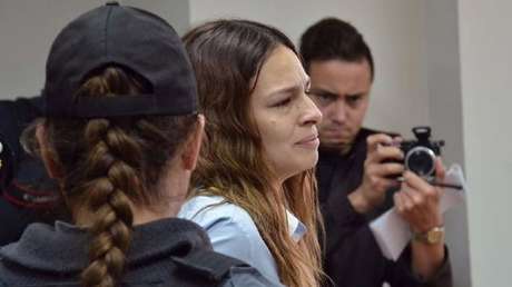 Mató a su novio, fue condenada y ahora la acusan de atacar a su marido