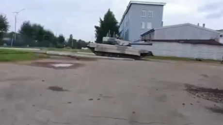 VIDEO: Trascienden las primeras imágenes del tanque robotizado ruso Shturm