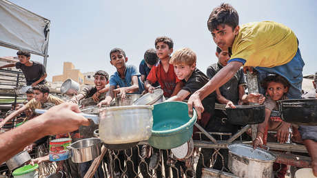 Feijóo exige no confundir a "terroristas" con "niños desnutridos" en Gaza