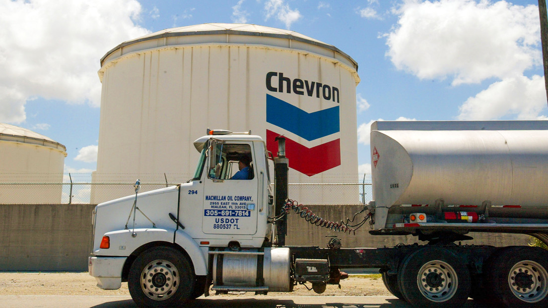 Chevron afirma que producirá una cantidad "limitada" de petróleo en Venezuela