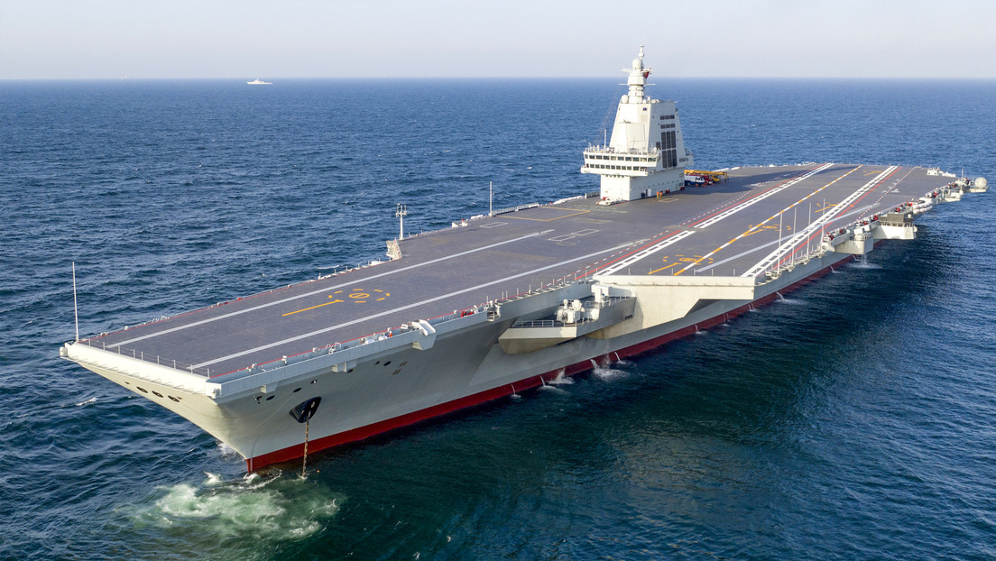 China muestra una "prueba simulada" del despegue con catapulta de su nuevo portaviones