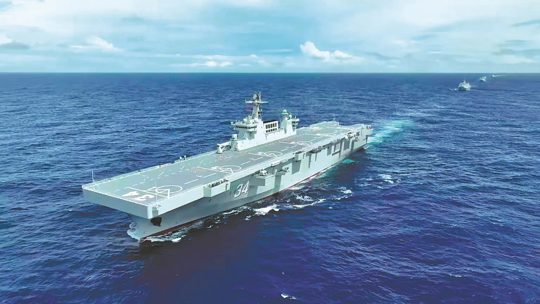 ÉPICO VIDEO del cuarto gigante de asalto anfibio chino de construcción nacional