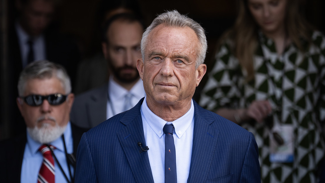 Robert Kennedy Jr.: "Vacunas ARNm presentan más riesgos que beneficios"