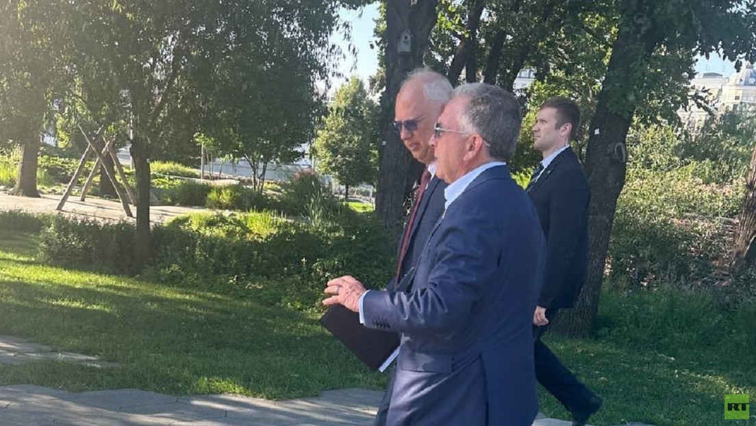 Primeras imágenes del enviado de Trump en su visita a Moscú