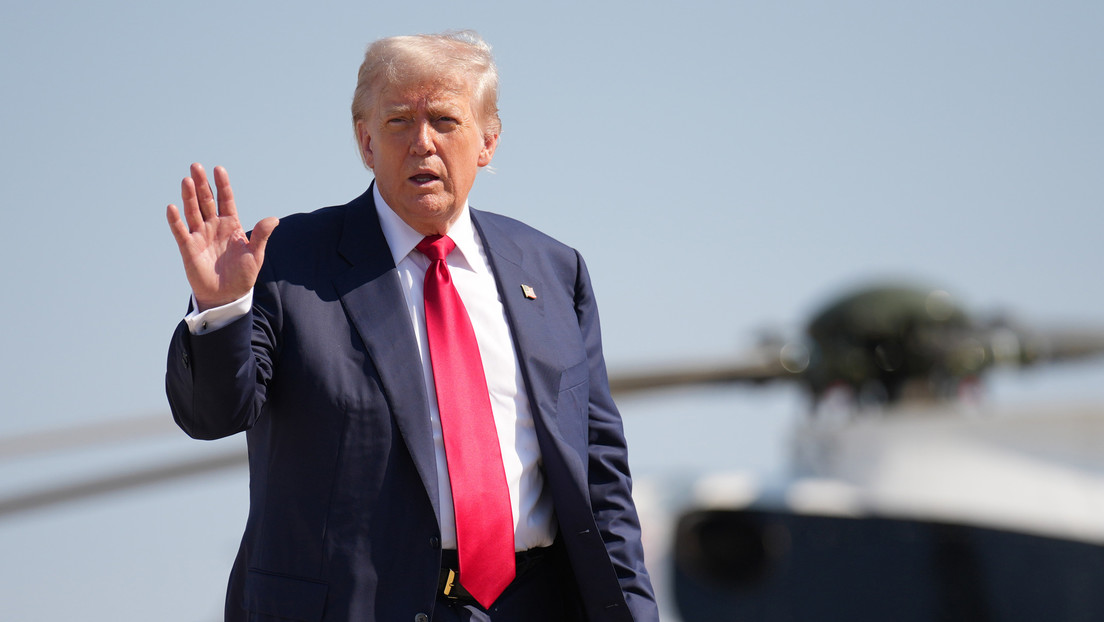 Trump presume que donó su salario