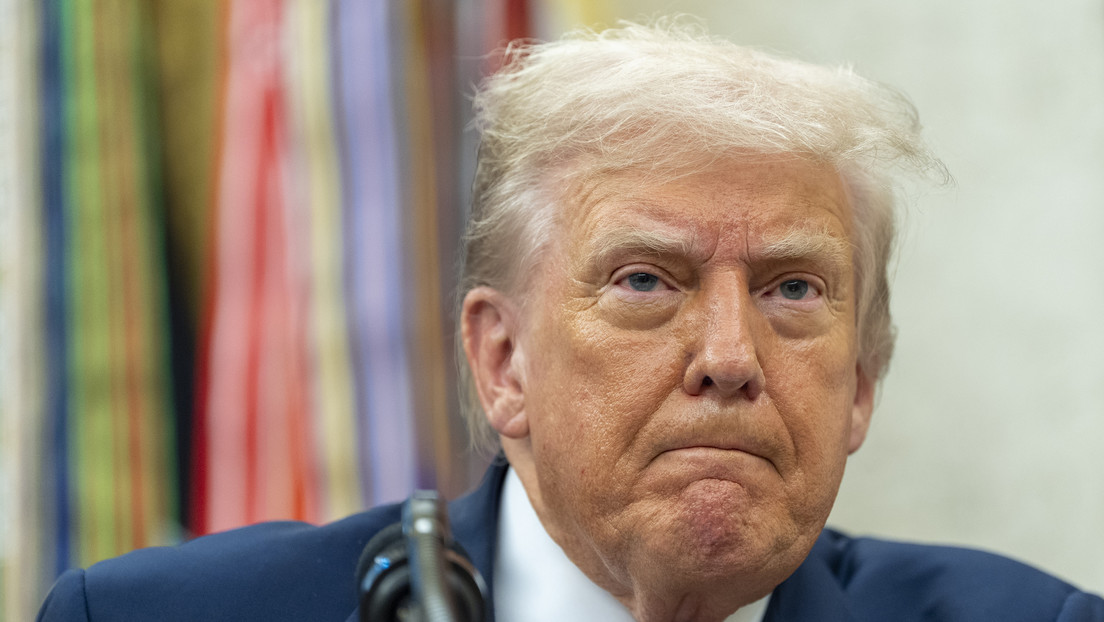 CNN: Trump presiona a su equipo a planificar con rapidez la reunión con Putin