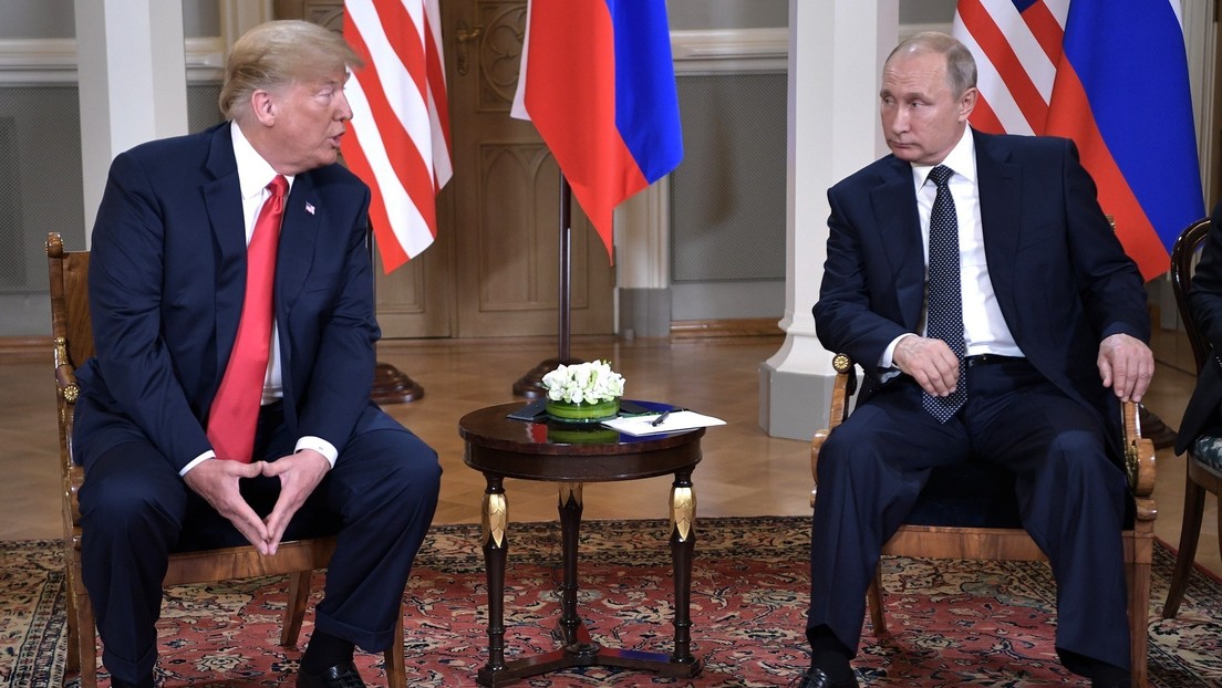 Asesor de Putin confirma cuándo se celebrará la reunión con Trump