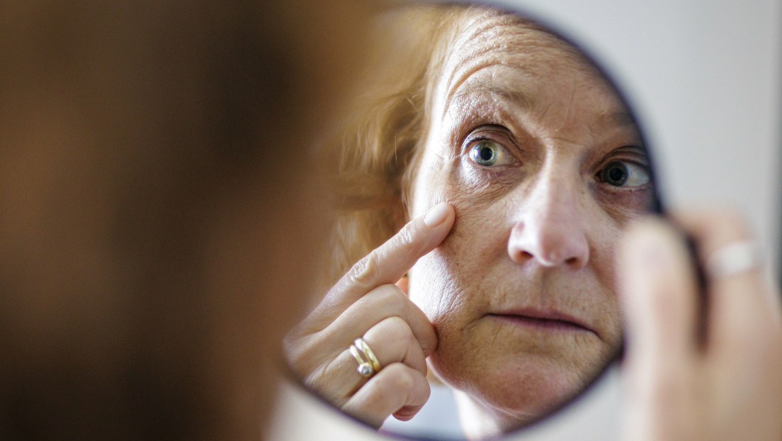 ¿Por qué la piel se arruga al envejecer? Este proceso podría ser el causante