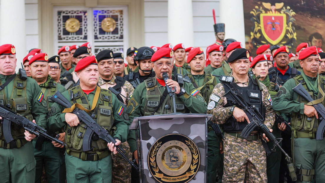 "Se comportan como una bestia siniestra": el mensaje de los militares venezolanos a EE.UU.