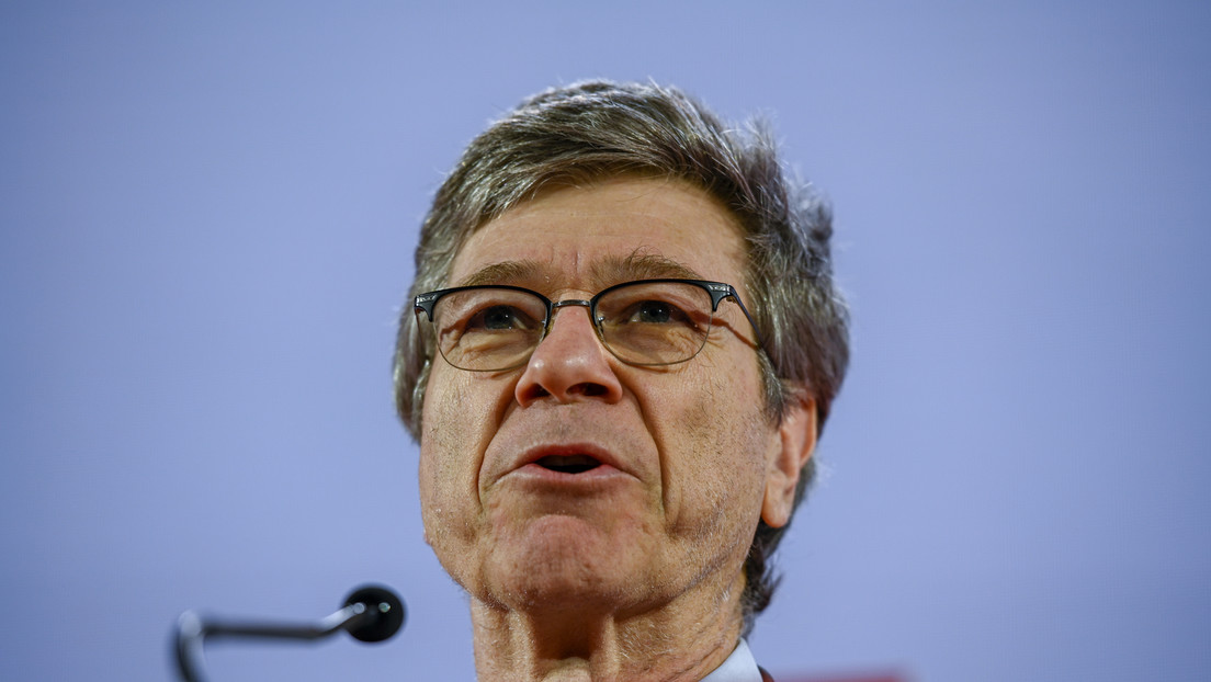 Jeffrey Sachs: "¿Quién es Zelenski? Gobierna bajo ley marcial en un régimen corrupto"