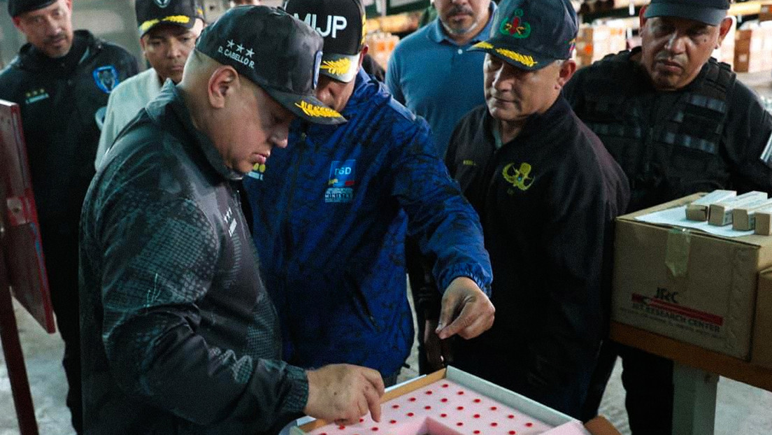 Venezuela halla galpones con "una cantidad impresionante de explosivos"