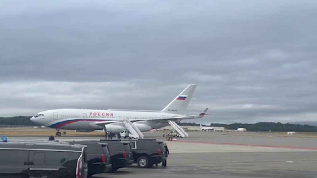 VIDEO: Los aviones de Putin y Trump en Alaska