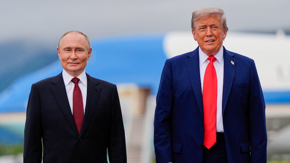 FOTOS: El histórico encuentro de Putin y Trump