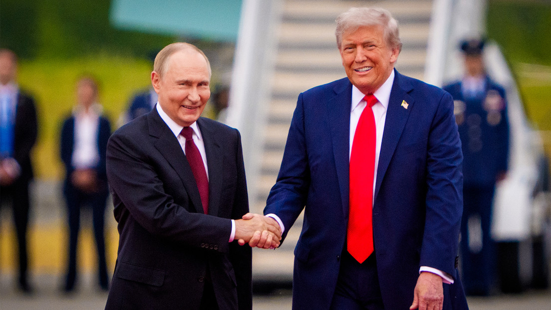 Zajárova: "Medios occidentales, al borde de la locura total al ver cómo recibieron a Putin"