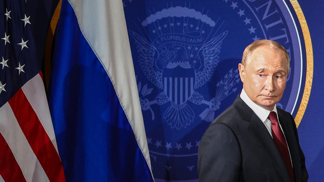 Putin invita a Trump a reunirse en Moscú