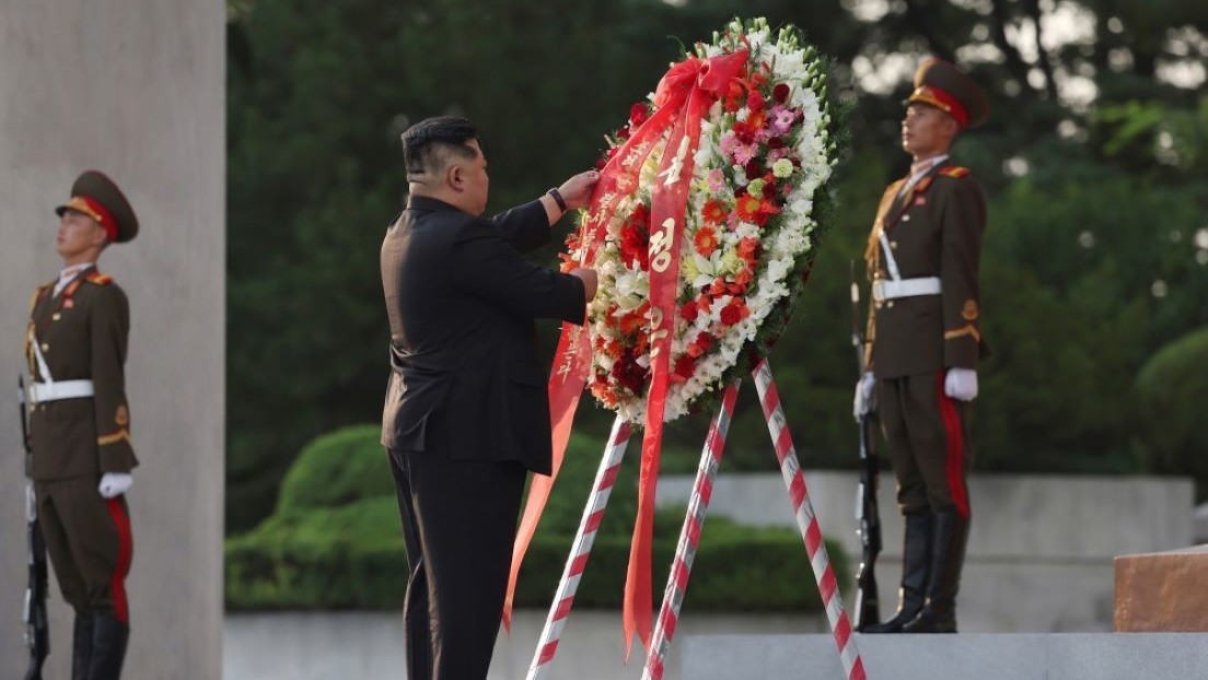 FOTOS: Kim Jong-un rinde homenaje a los soldados soviéticos