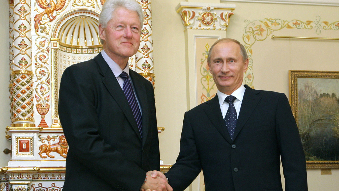 DOCUMENTOS DESCLASIFICADOS: la promesa de Clinton a Putin que quedó solo en palabras