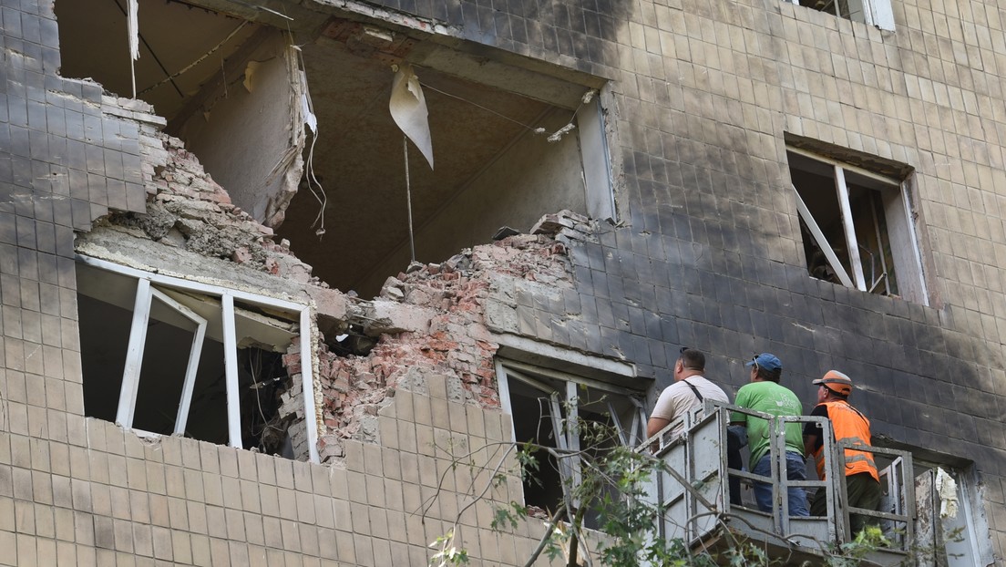 Ucrania atenta contra centrales nucleares, civiles y oleoductos en medio del esfuerzo diplomático por lograr la paz