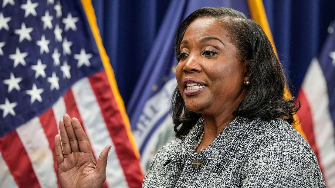 Trump despide a gobernadora de la Reserva Federal y ella se resiste: ¿cuál es la polémica?